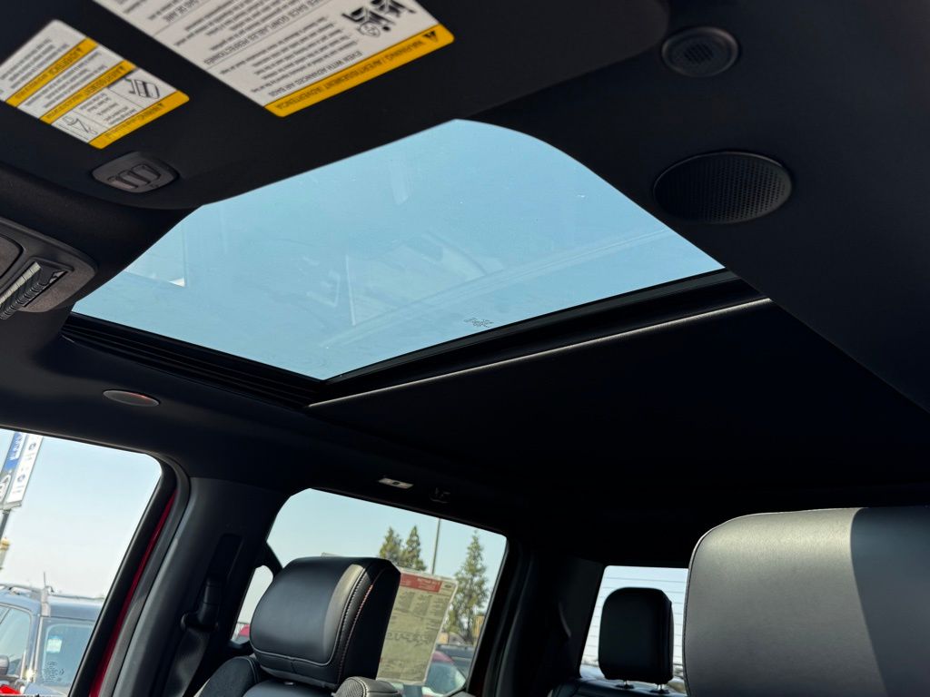 2025 Ford F-150 Raptor - Photo 23