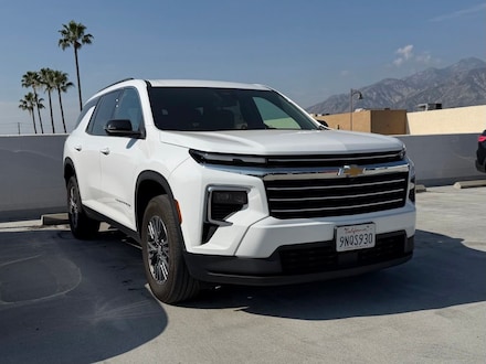 2025 Chevrolet Traverse LT SUV