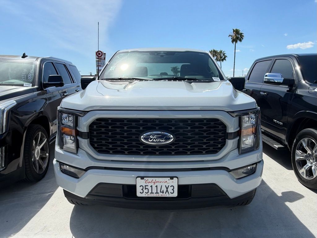 2023 Ford F-150 photo 2