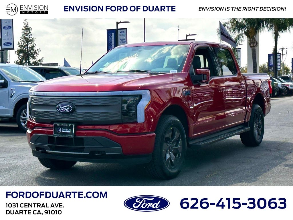 2025 Ford F-150 Lightning Lariat photo 4