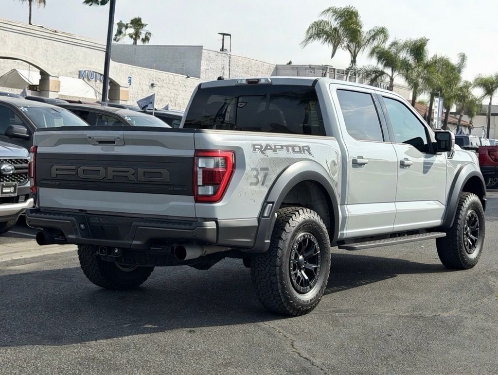 2023 Ford F-150 Raptor photo 3
