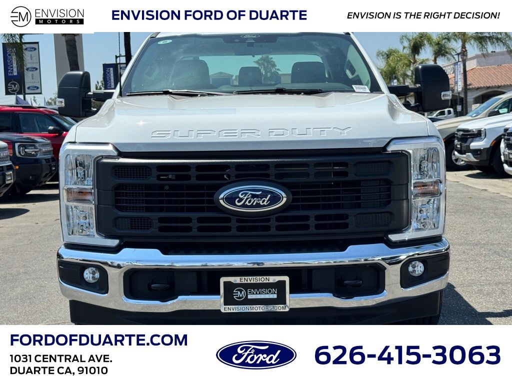 2025 Ford F-250 XL photo 4