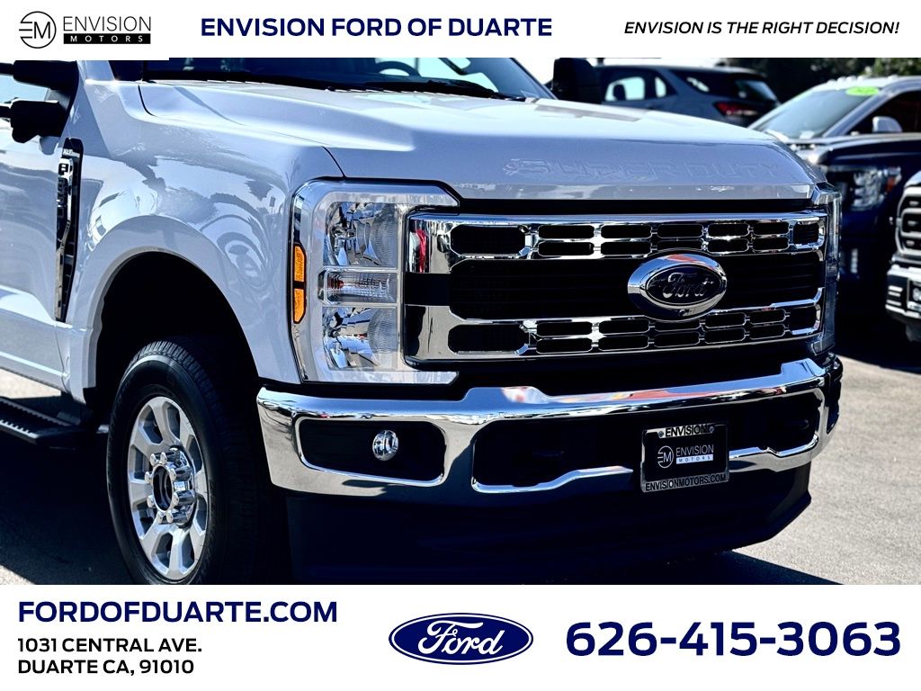 2024 Ford F-250 XLT photo 2