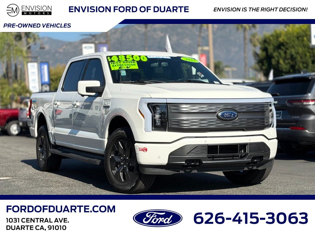 2023 Ford F-150 Lightning Lariat's photo