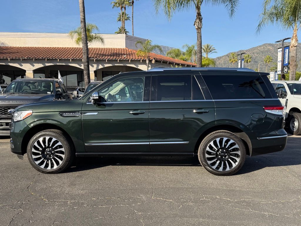2024 Lincoln Navigator Black Label photo 4