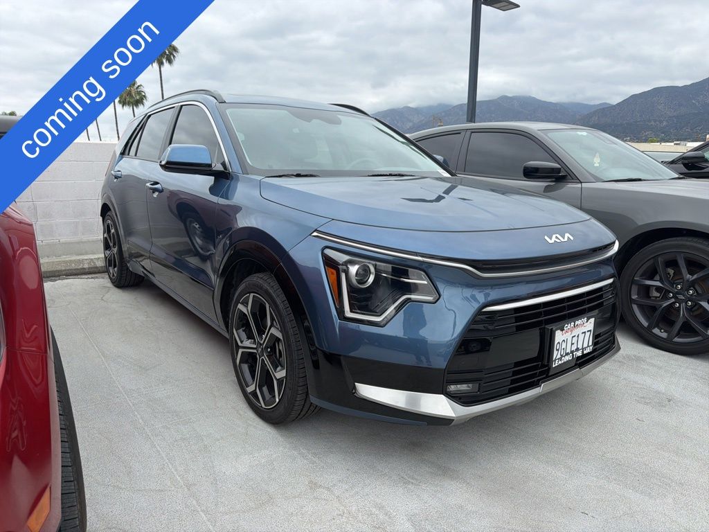 2023 Kia Niro EX Touring HEV's photo
