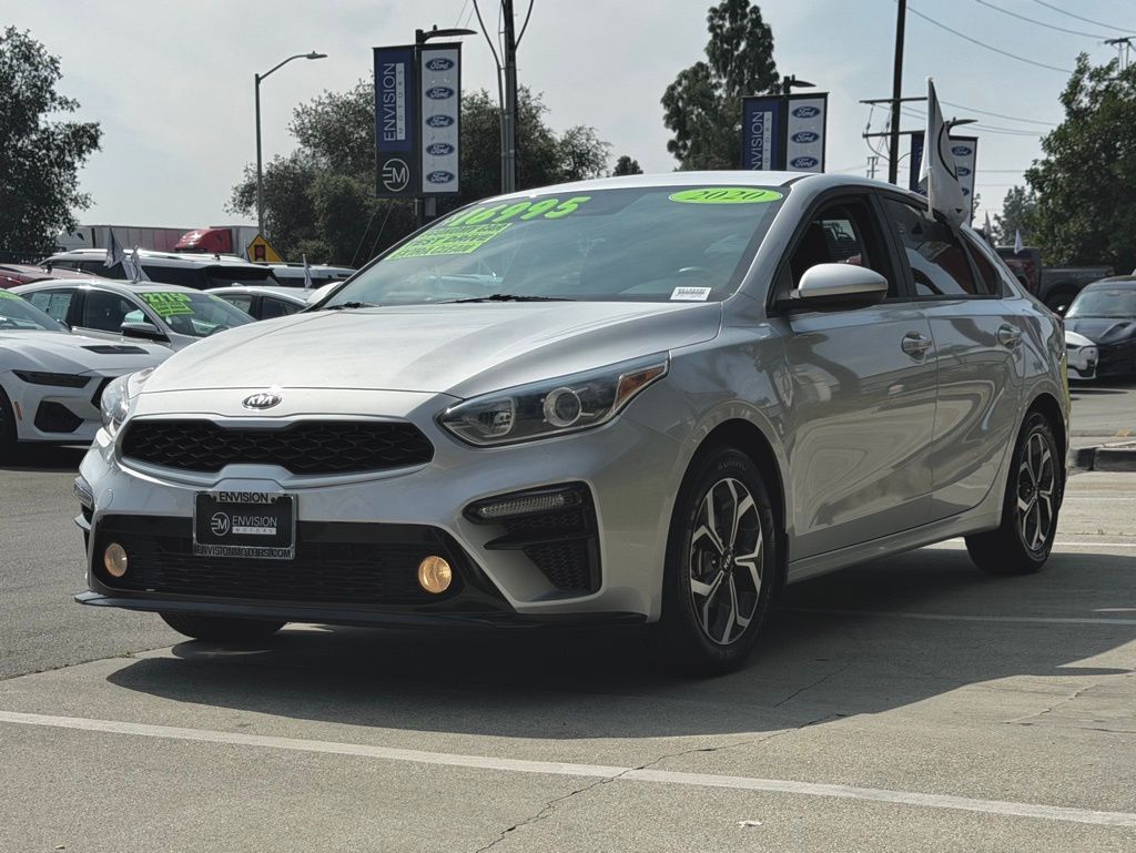2020 Kia Forte LXS photo 4