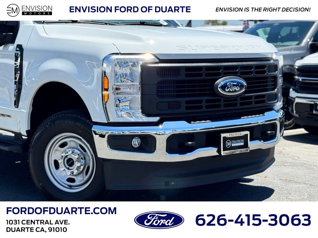 2025 Ford F-250 XL photo 3
