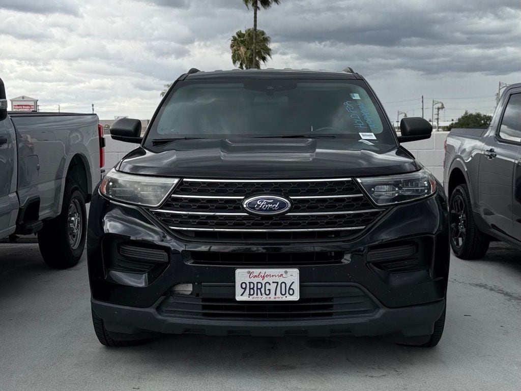 2022 Ford Explorer XLT photo 2