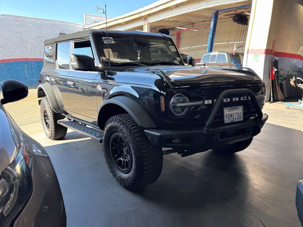 2022 Ford Bronco 4-Door Wildtrak's photo