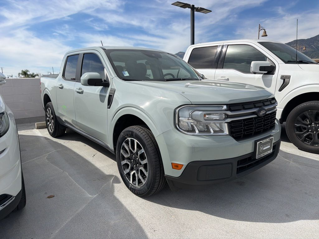 2023 Ford Maverick Lariat