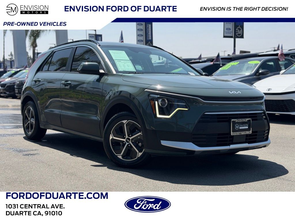 2024 Kia Niro EX HEV's photo