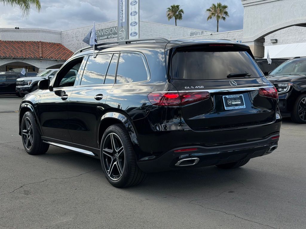 2025 Mercedes-Benz GLS 450 4MATIC photo 5