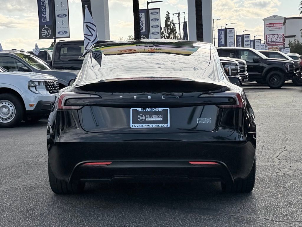 2024 Tesla Model 3 Performance photo 6