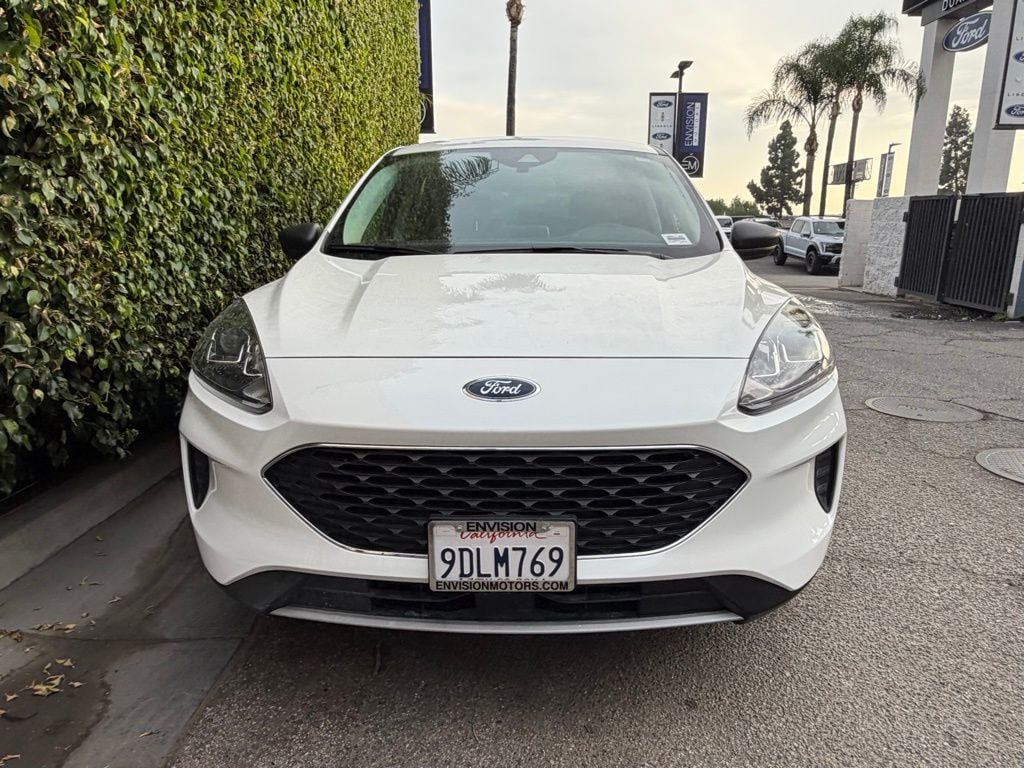 Used 2022 Ford Escape SE with VIN 1FMCU0G69NUB51149 for sale in Duarte, CA