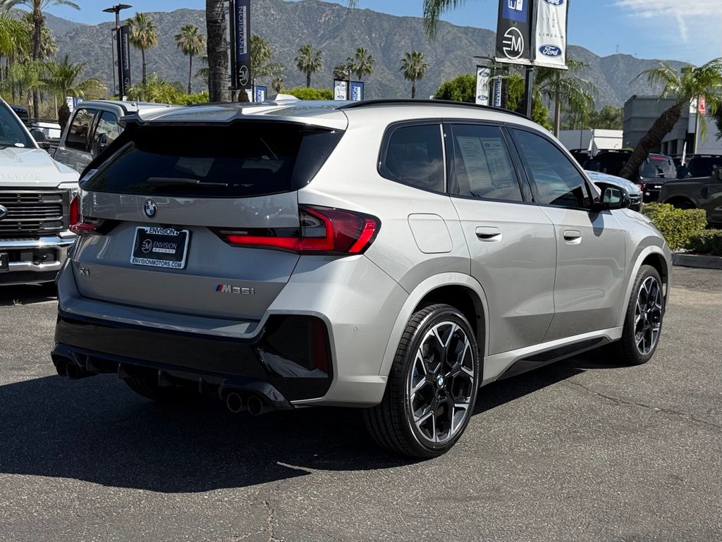 2024 BMW X1 M35i photo 3