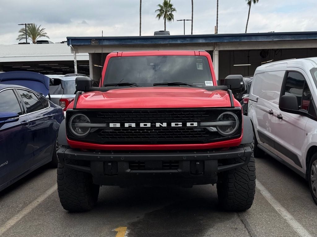 2022 Ford Bronco Outer Banks Advanced photo 2