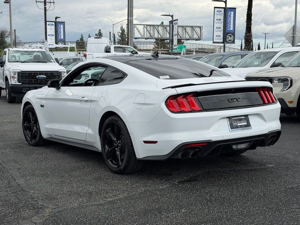 2023 Ford Mustang photo 6