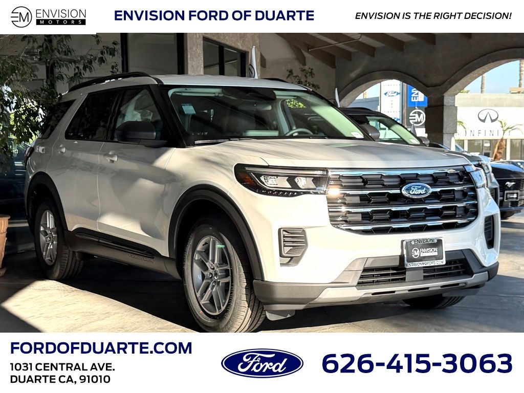 2026 Ford Explorer photo 2