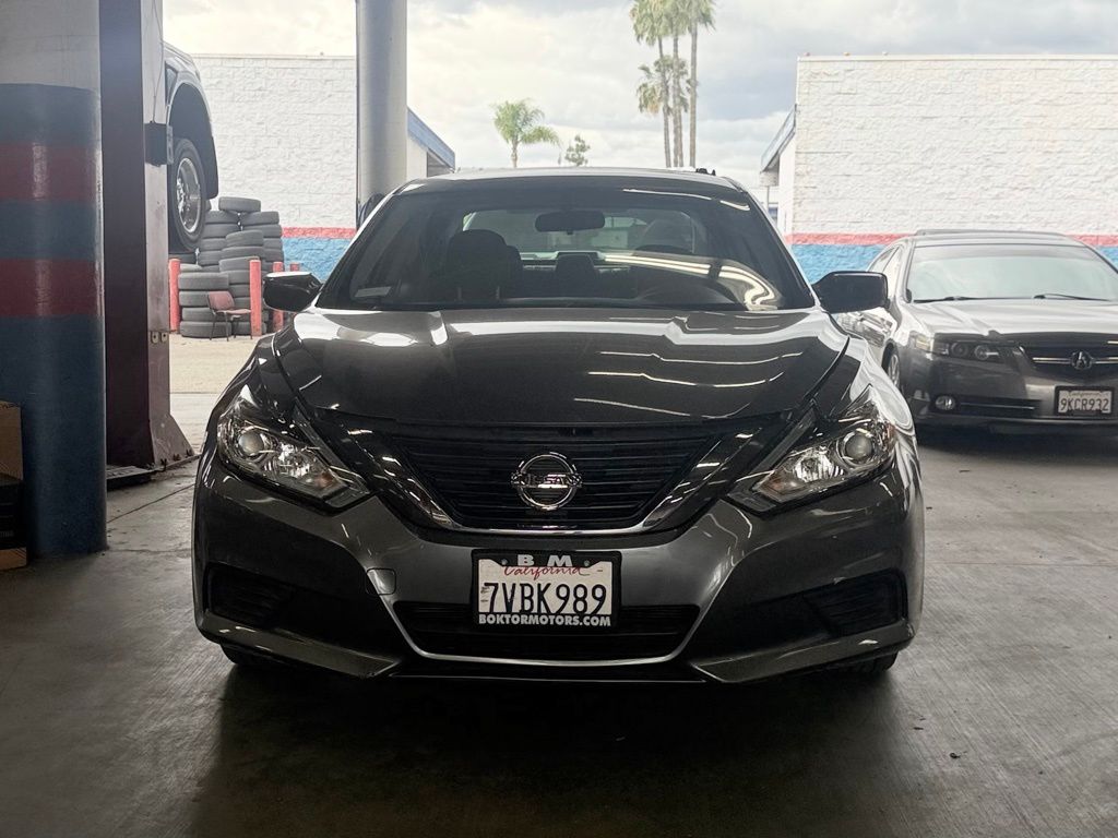 2016 Nissan Altima 2.5 S photo 2