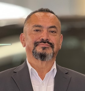 Staff member Walter Jimenes from ID_c4fe31