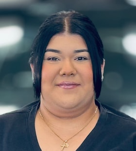 Staff member Andrea Gallardo from ID_053599