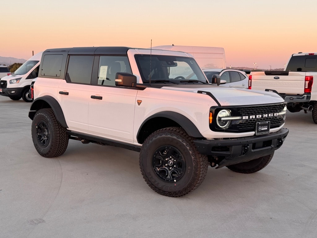 New 2025 Ford Bronco Badlands SUV