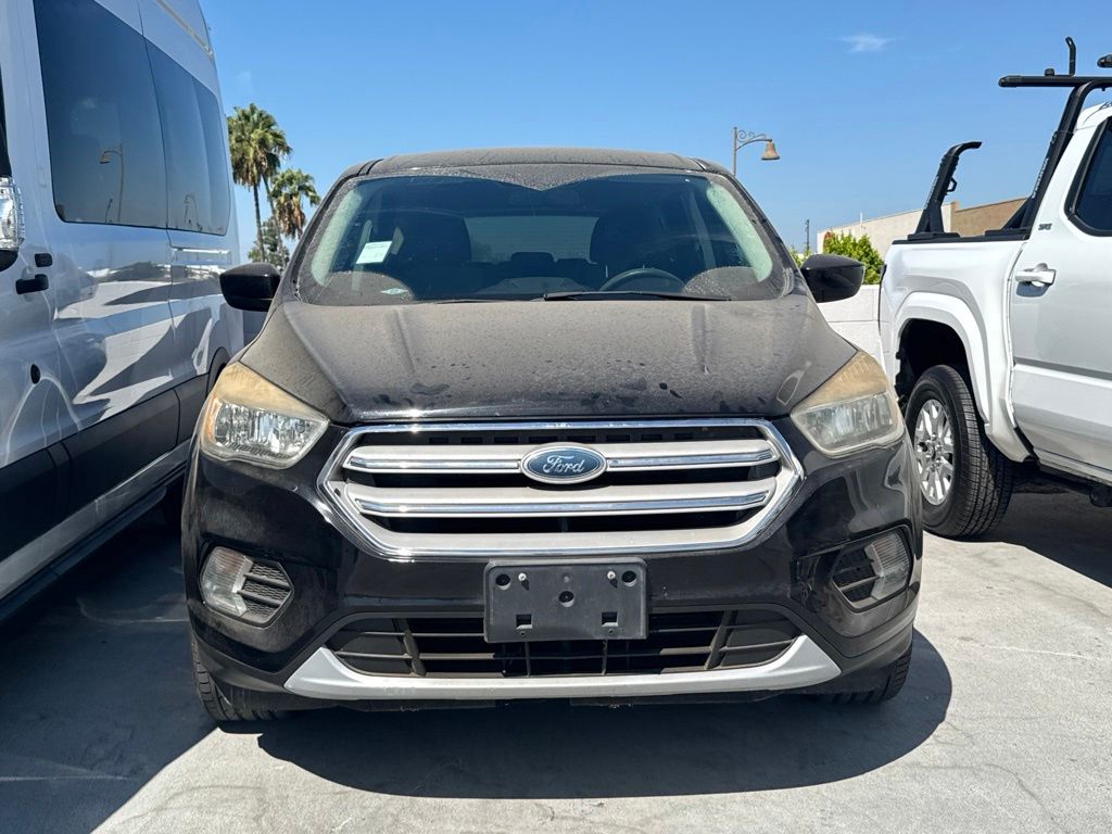 Used 2019 Ford Escape SE with VIN 1FMCU9GD9KUA43354 for sale in Duarte, CA