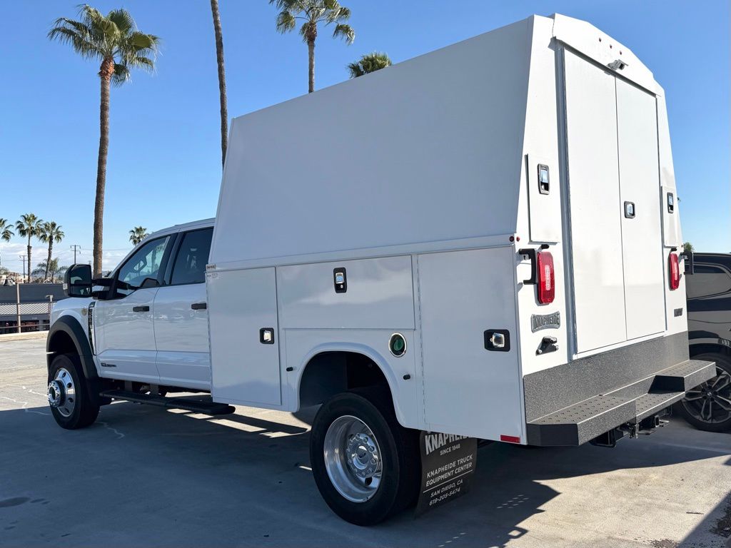 2025 Ford F-550 Super Duty Chassis Cab XLT - Photo 10