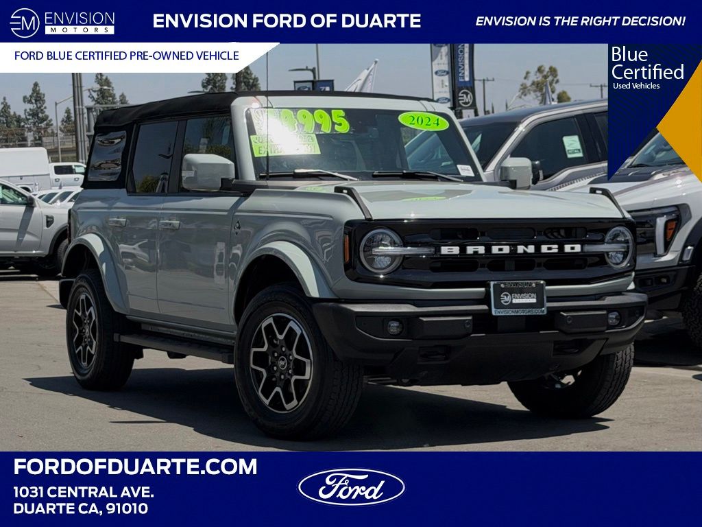 2024 Ford Bronco Outer Banks 4x4's photo
