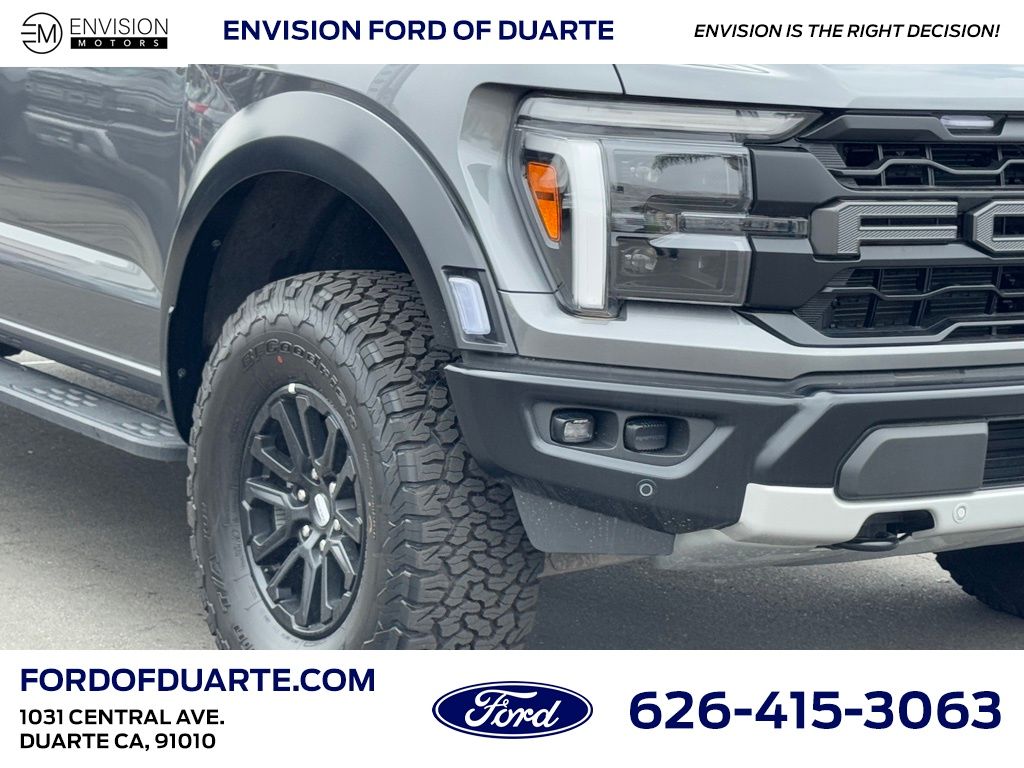 2025 Ford F-150 Raptor photo 3
