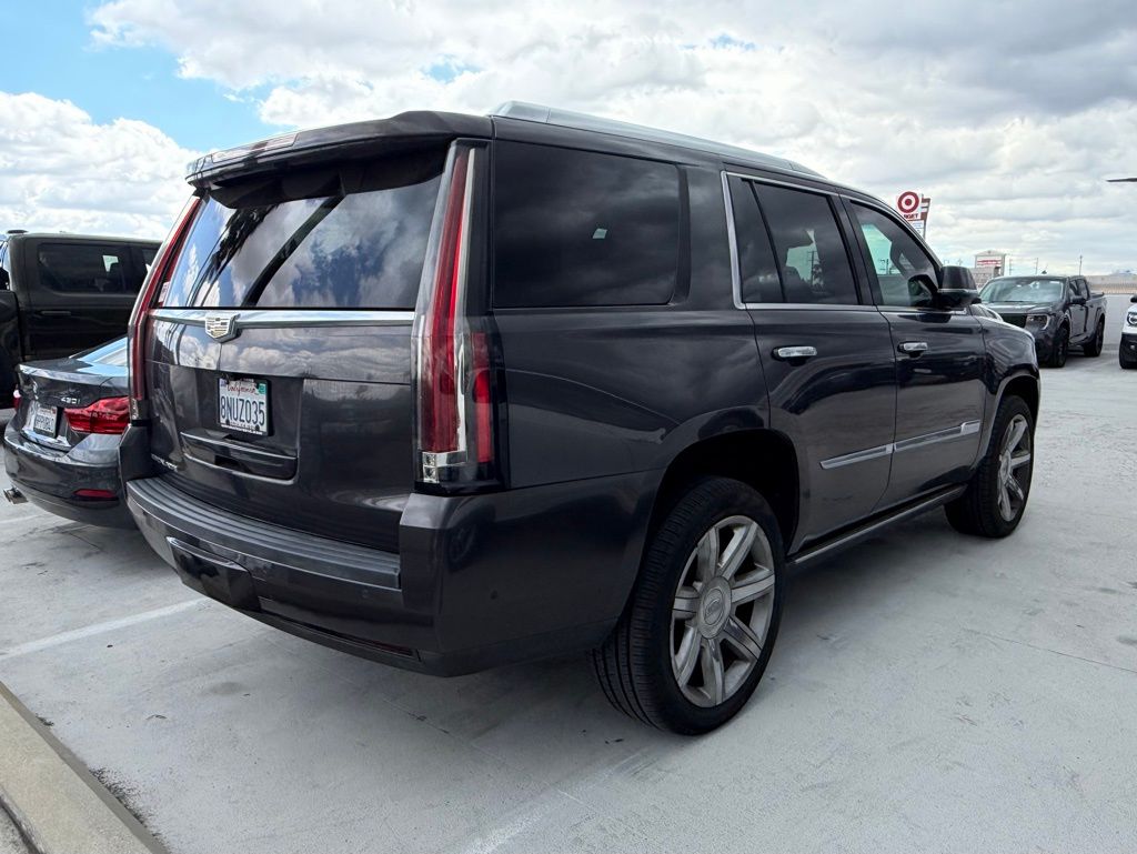 2017 CADILLAC Escalade Premium Luxury photo 4