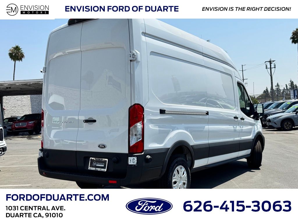2025 Ford Transit photo 4
