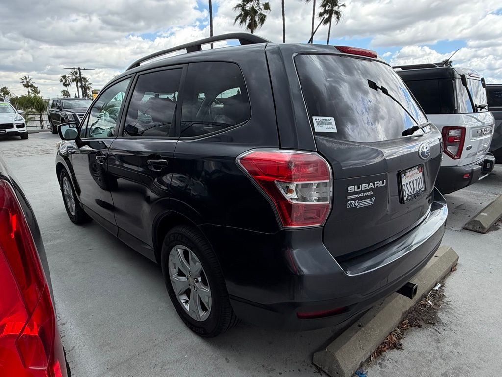 2014 Subaru Forester 2.5i Premium photo 4