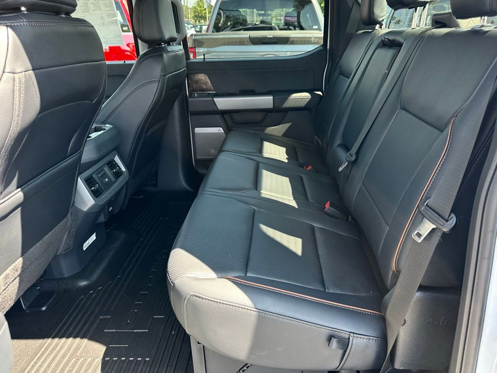 2026 Ford F-350 Super Duty Lariat - Photo 28