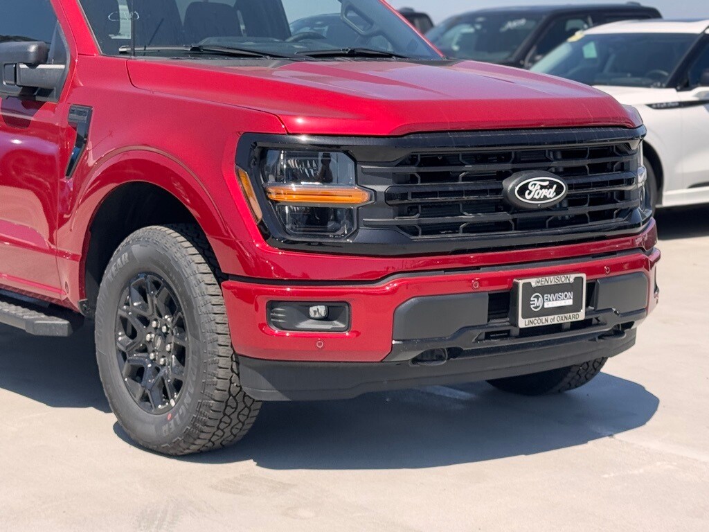 2025 Ford F-150 XLT photo 3