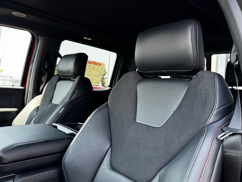 2025 Ford F-150 Raptor - Photo 21