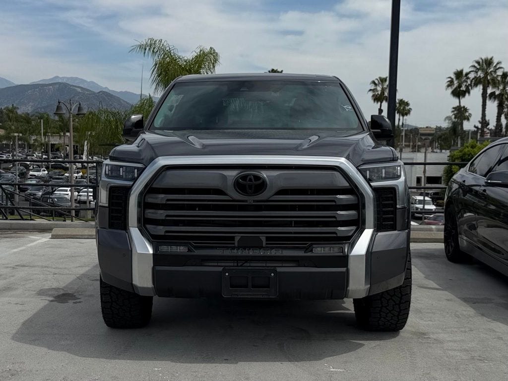 2023 Toyota Tundra Limited 3.5L V6 photo 2