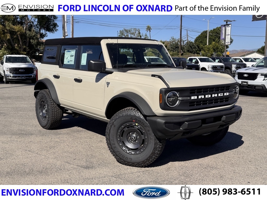 New 2025 Ford Bronco Base SUV
