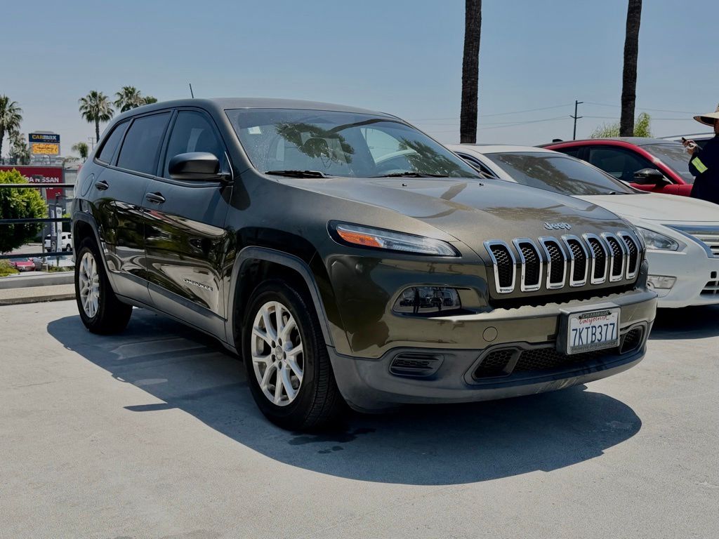 2015 Jeep Cherokee Sport's photo