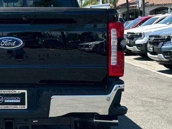 2025 Ford F-350 Super Duty Lariat - Photo 8