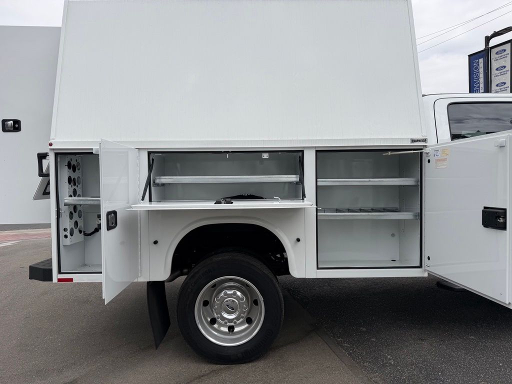 2025 Ford F-550 Super Duty Chassis Cab XLT - Photo 19