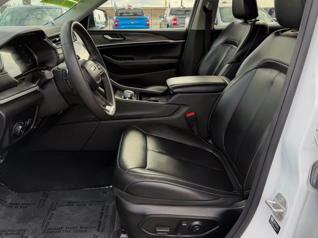 2023 Jeep Grand Cherokee L Limited - Photo 15