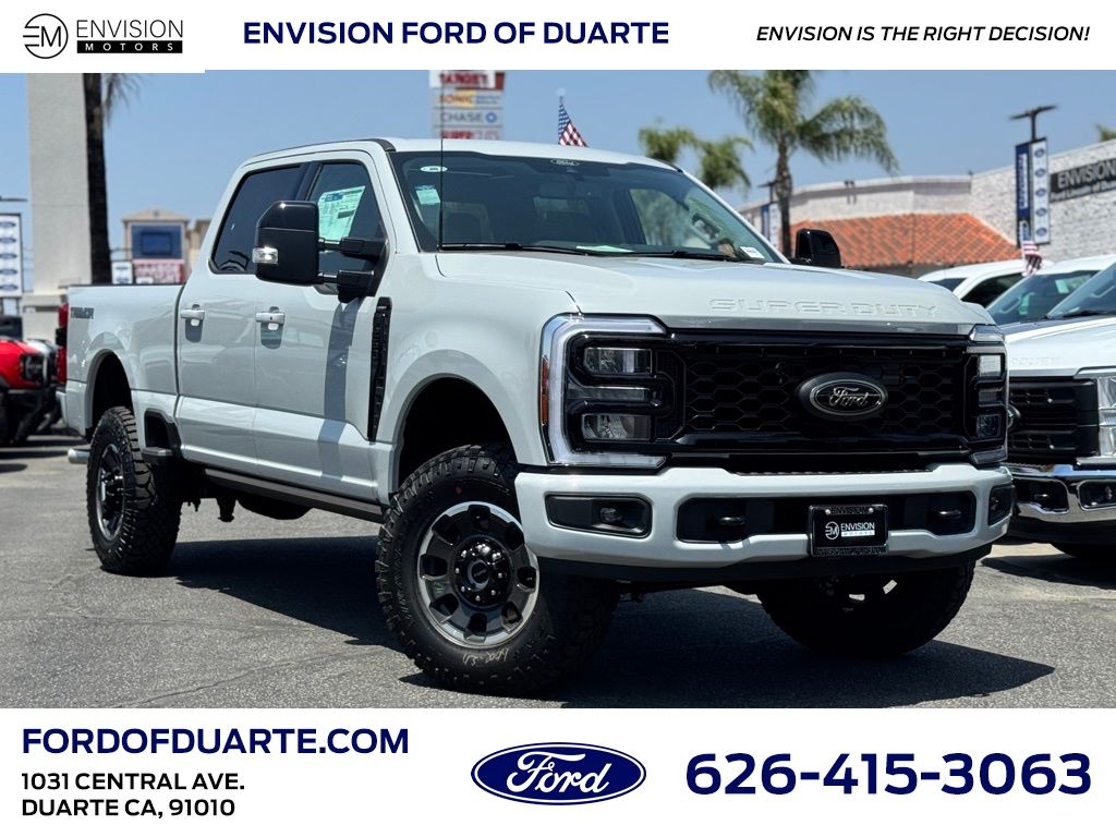 2025 Ford F-250 Lariat photo 2