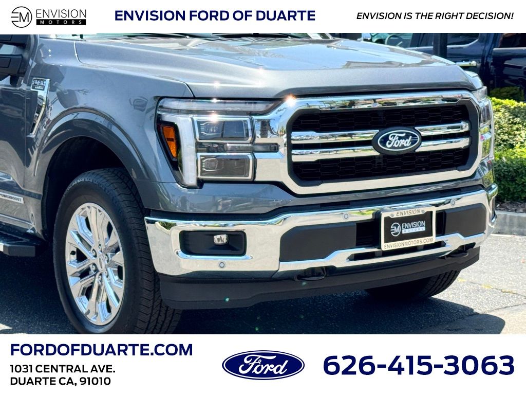 2025 Ford F-150 Lariat photo 2