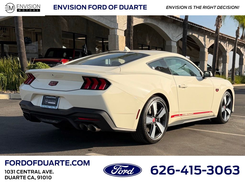 2025 Ford Mustang GT Premium photo 3