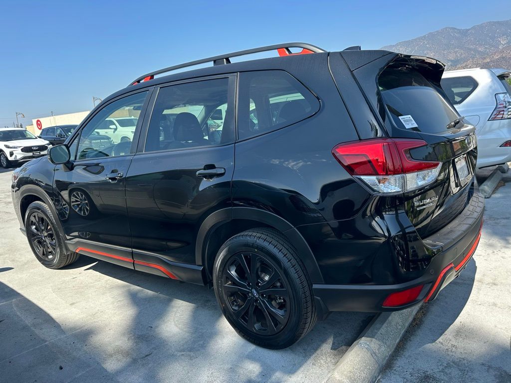 2023 Subaru Forester Sport photo 3