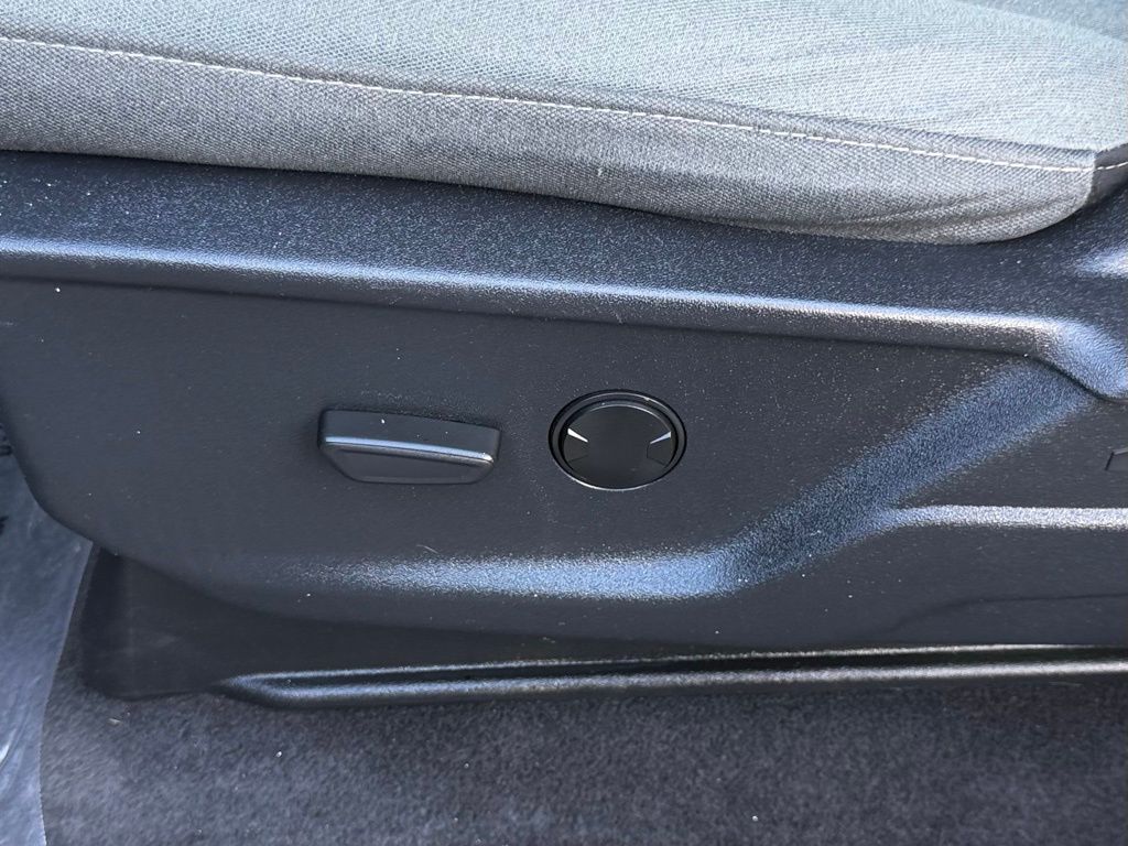 2023 Ford F-150 XLT - Photo 19