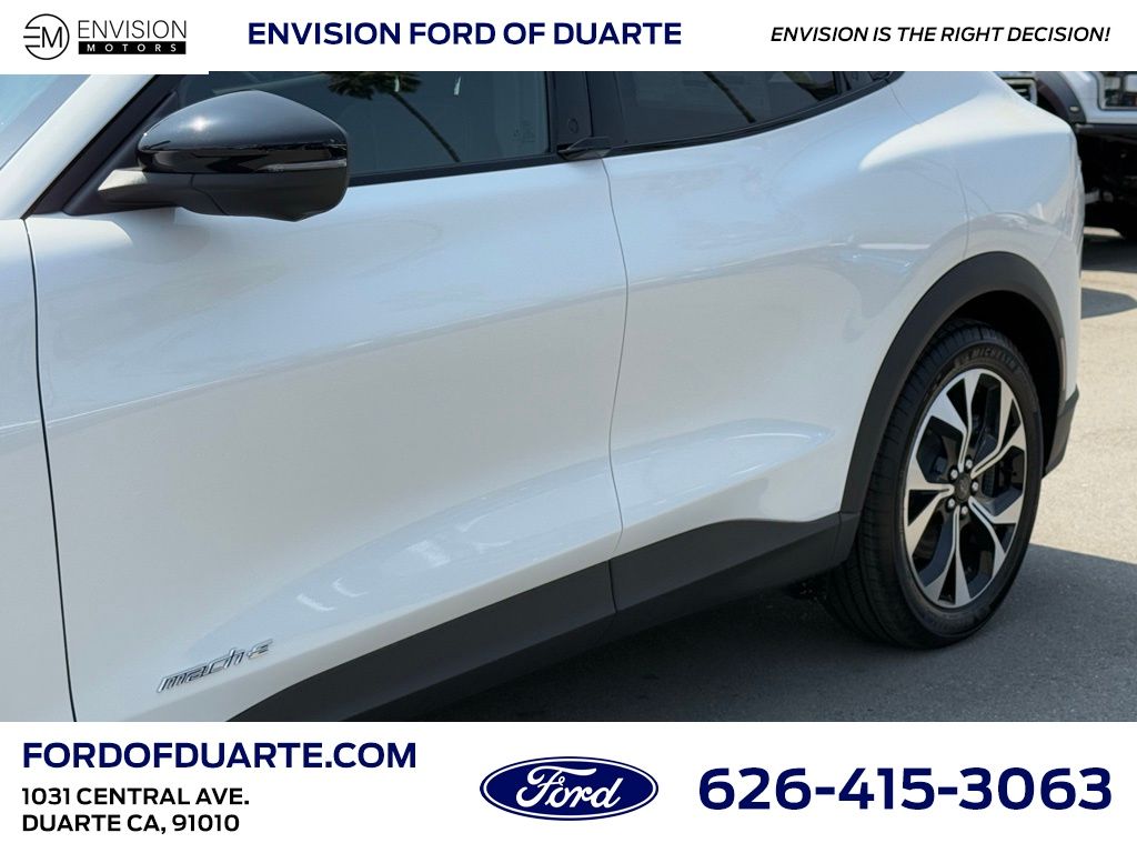2025 Ford Mustang Mach-E Select