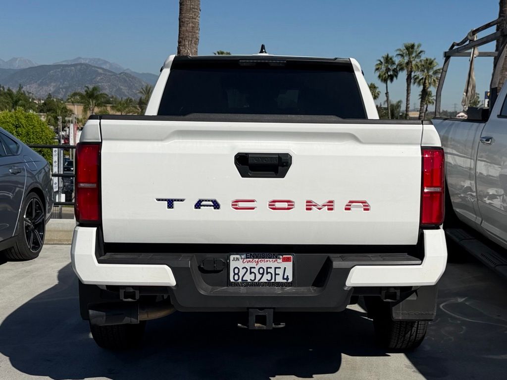 2025 Toyota Tacoma SR5 photo 4